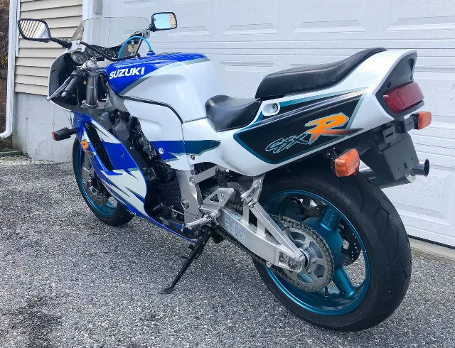 PIESE suzuki gsxr 750 / ulei / lichid – fotografia 4 din 8