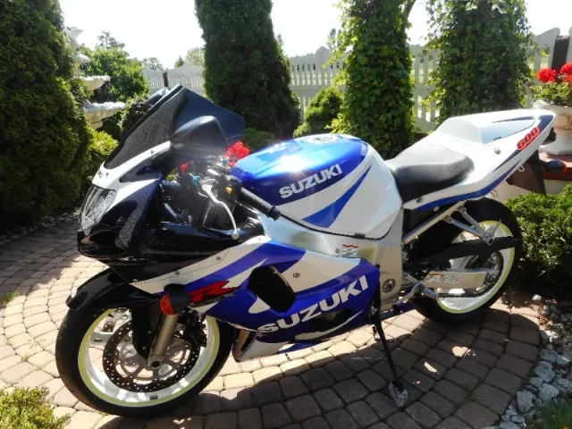 PIESE suzuki gsxr 600 K 1 K 2 K 3 – fotografia 2 din 5