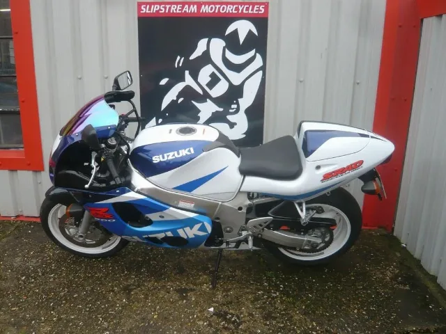 PIESE suzuki gsxr 600 / 750 SRAD – fotografia 2 din 7