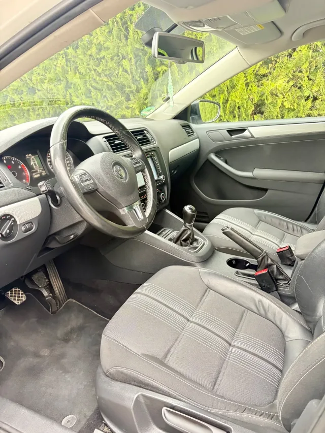 Vw jetta 2012 1.4 tsi euro5 122 CP – fotografia 6 din 8