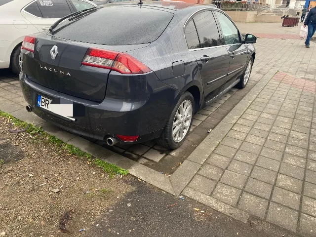 Vând Renault laguna 3 – fotografia 4 din 8