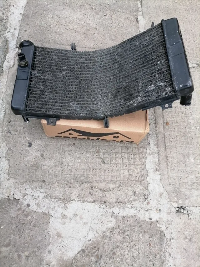 RADIATOR suzuki gsxr 600 / 750 SRAD – fotografia 3 din 8