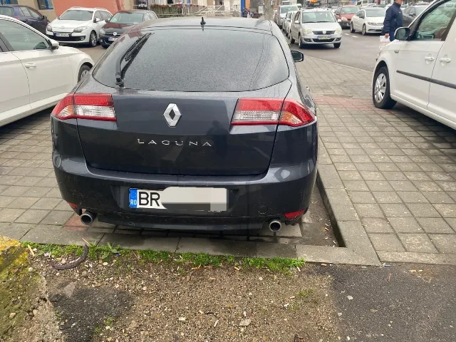 Vând Renault laguna 3 – fotografia 5 din 8