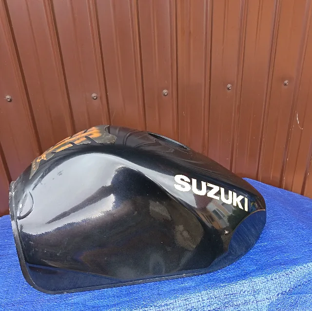 REZERVOR suzuki / gsxr 600 / 750 / SRAD – fotografia 1 din 8