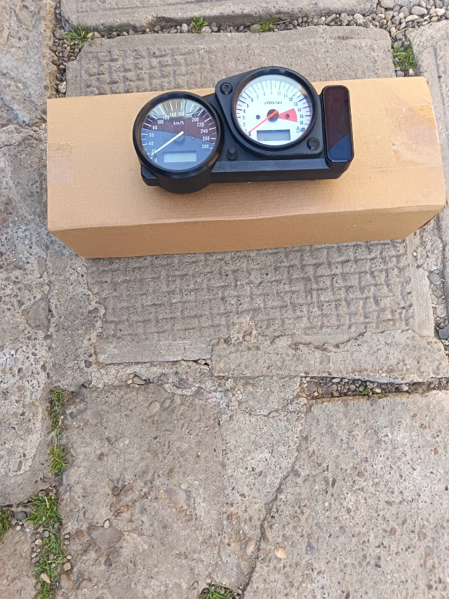 BORD suzuki gsxr 600 SRAD – fotografia 6 din 8