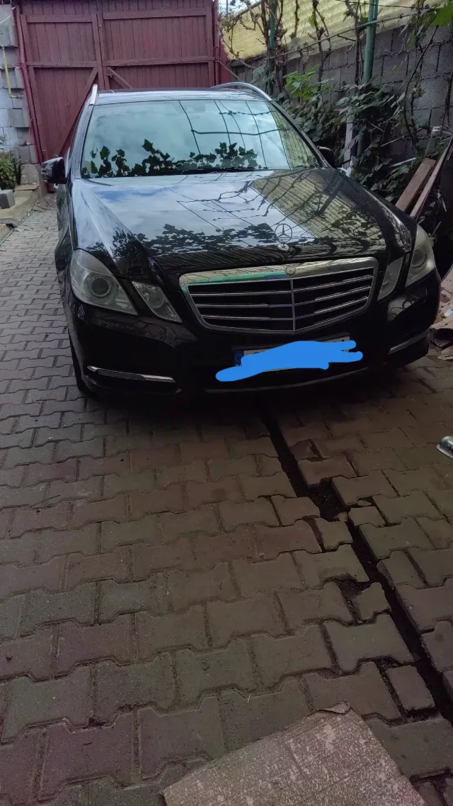 Mercedes w212 hibrid – fotografia 8 din 8