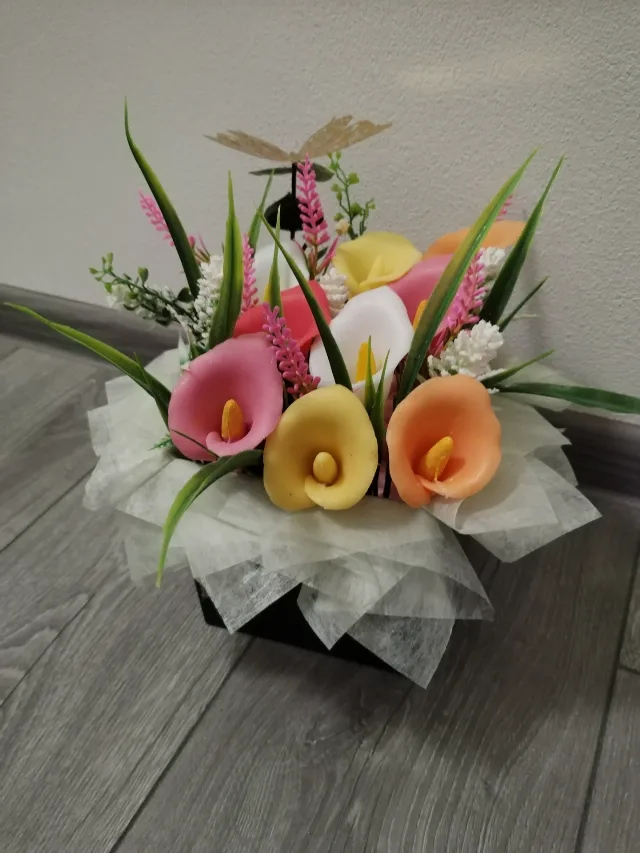 Aranjamente florale parfumate din baza de săpun – Motru, Gorj