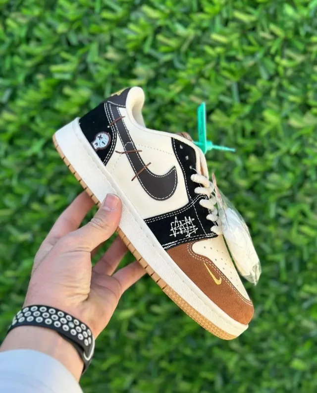Nike Air Jordan 1 Low WMNS Brown/Cream – fotografia 4 din 8