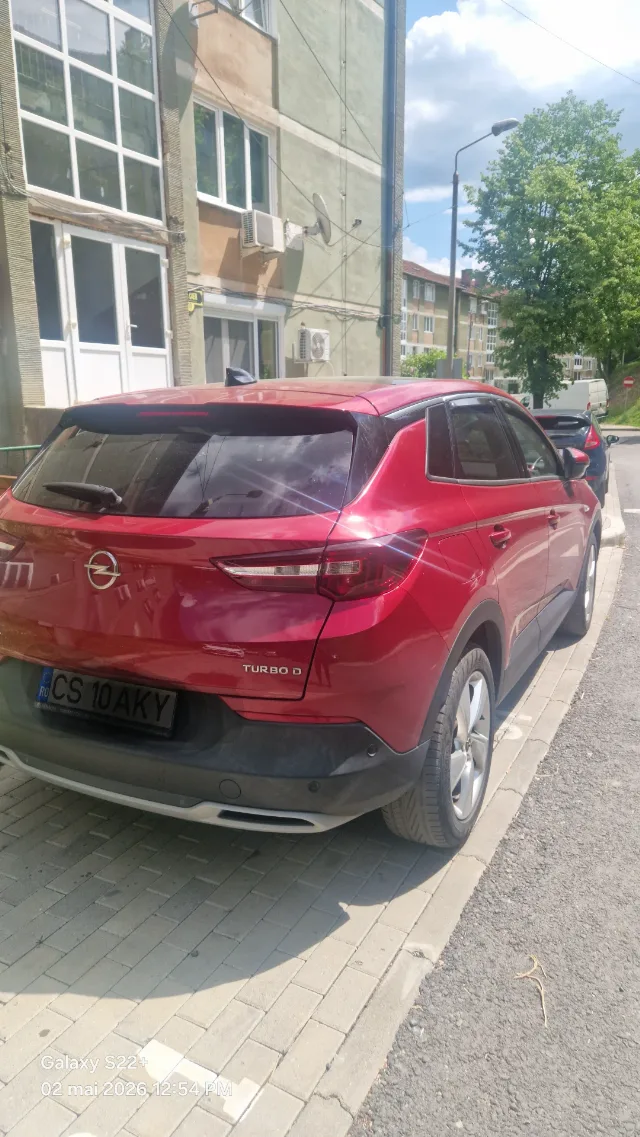 OPEL GRANDLAND X 1,5 diesel 2017 – fotografia 2 din 8