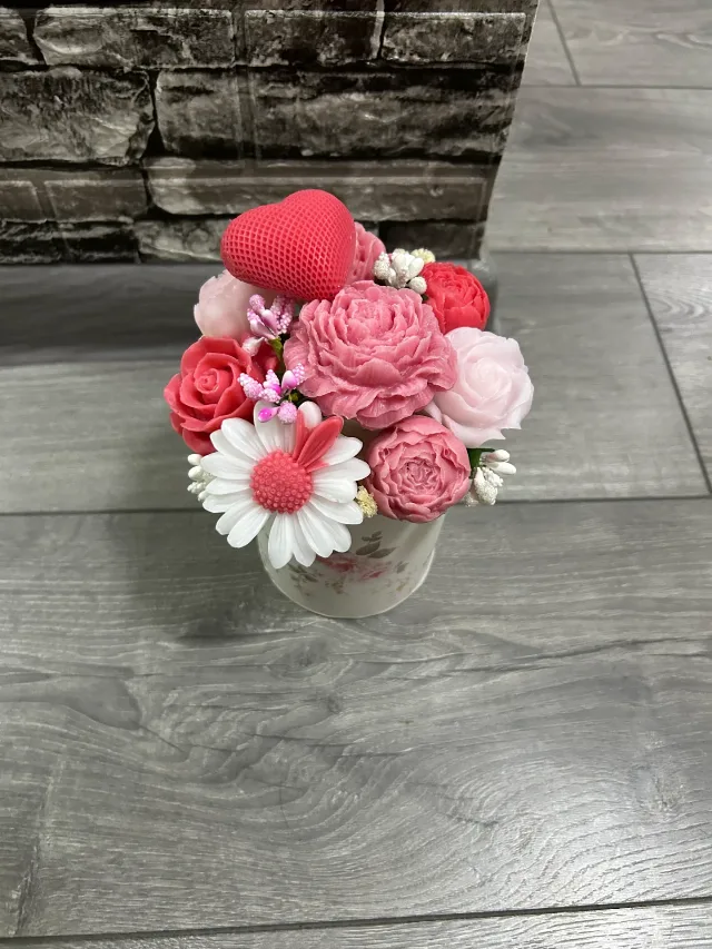 Aranjamente florale parfumate din baza de săpun – Motru, Gorj