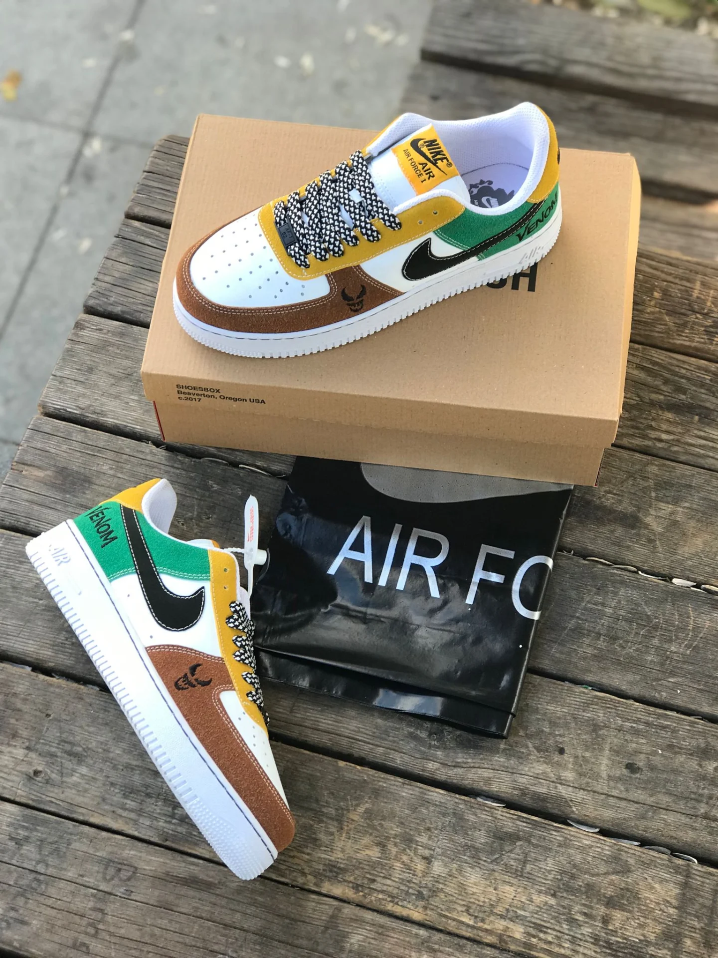 Nike AF1 low venom wmns alb/verde/maro – fotografia 1 din 4
