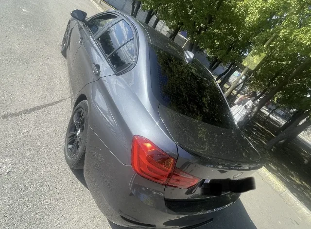 Vând BMW F30 Automată – fotografia 2 din 6
