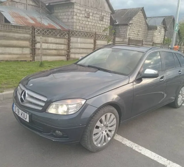 Mercedes c200 manual din 2008 – fotografia 2 din 8