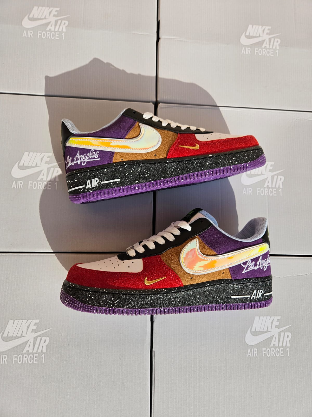 Nike Air Force 1 07 LV8 What The La – fotografia 1 din 4