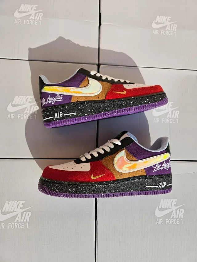 Nike Air Force 1 07 LV8 What The La – fotografia 1 din 4