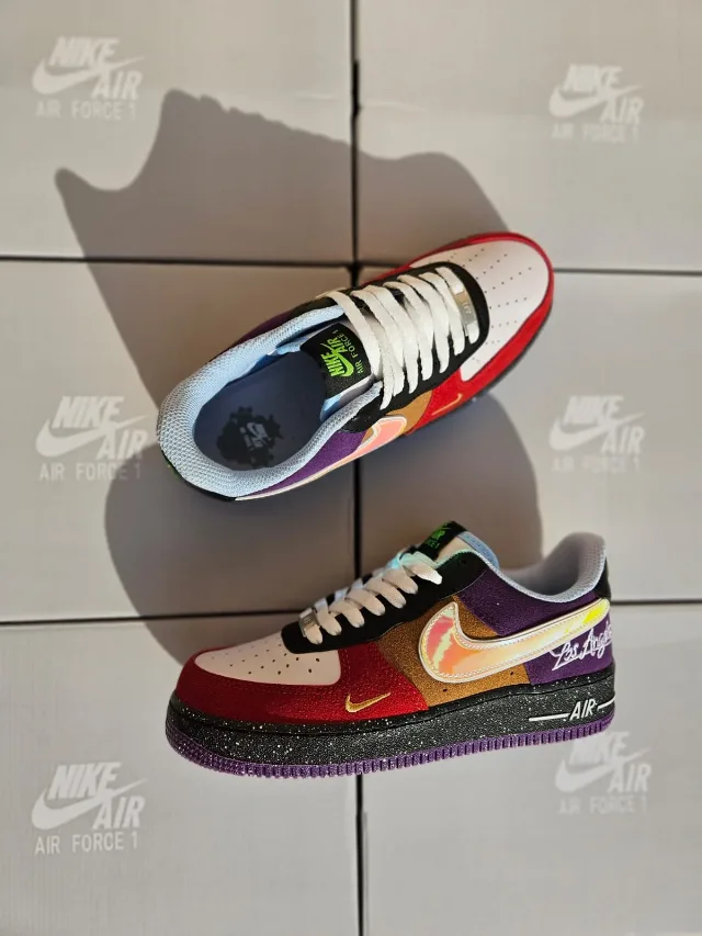 Nike Air Force 1 07 LV8 What The La – fotografia 2 din 4