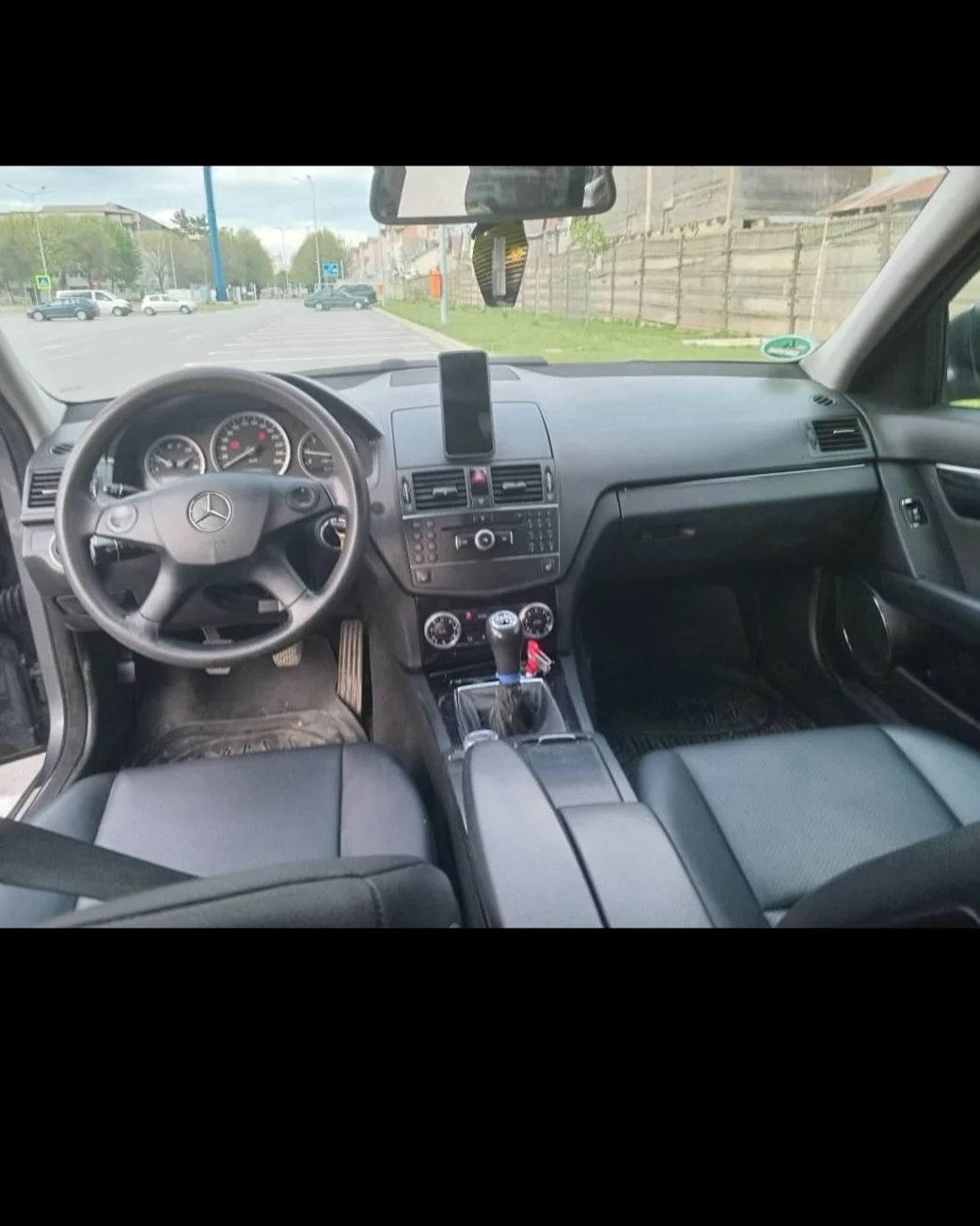 Mercedes c200 manual din 2008 – fotografia 1 din 8