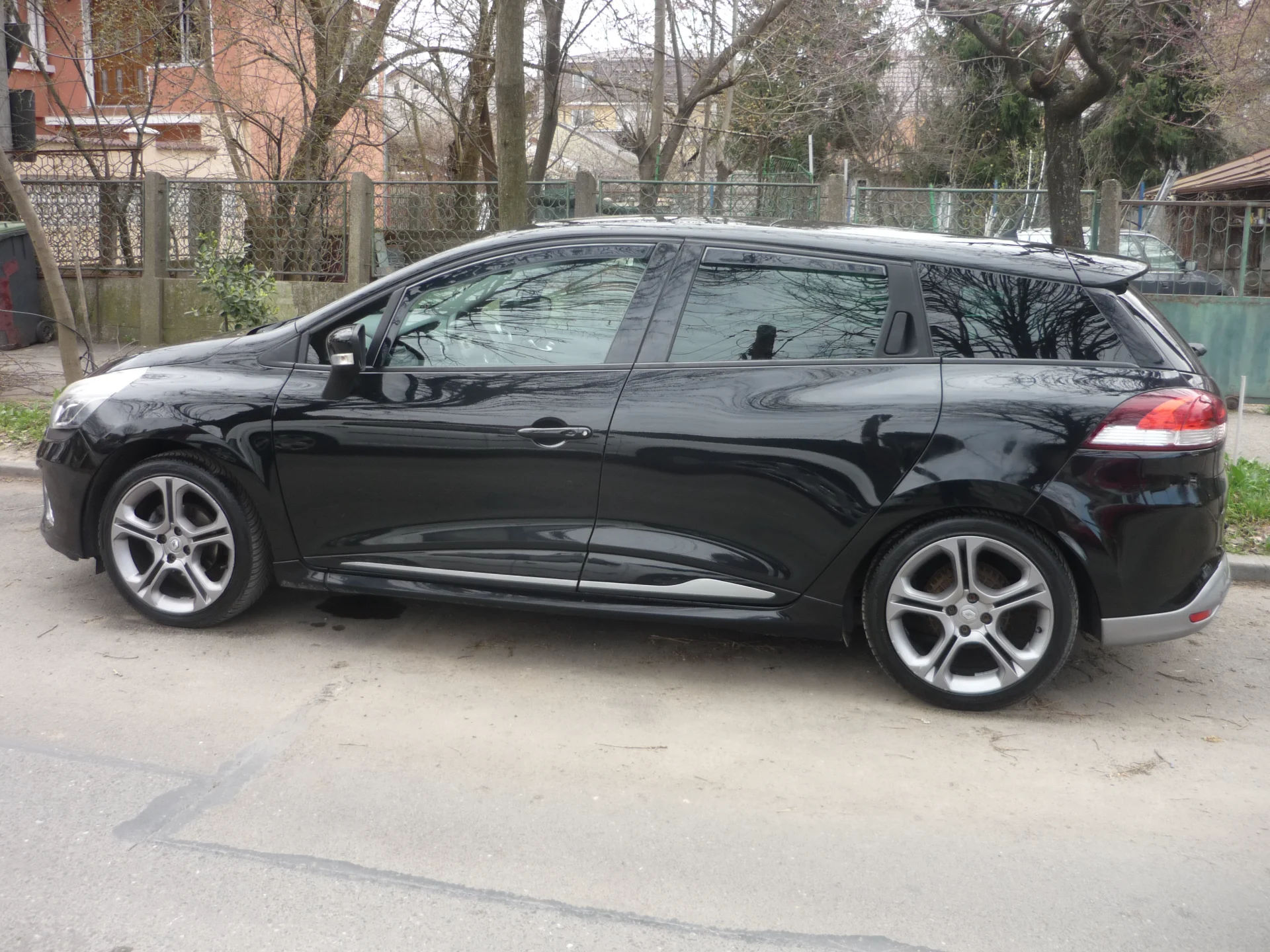 renault clio 4 automata – fotografia 1 din 8