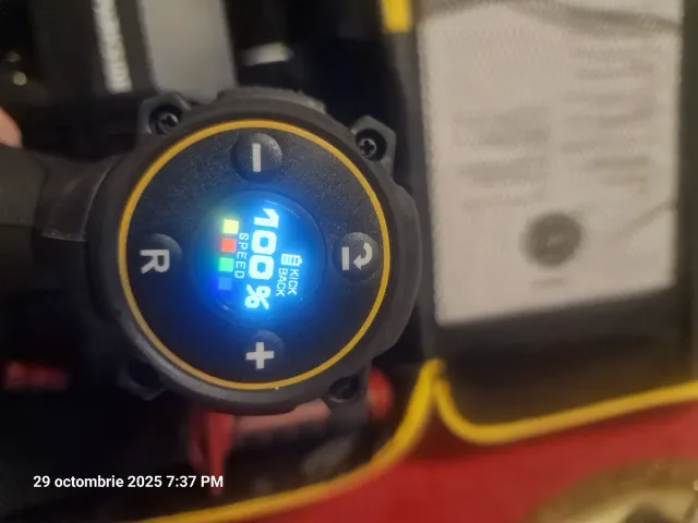 bormașină digitală parkside.are încărcător și acumulator de 5 ah – fotografia 3 din 7