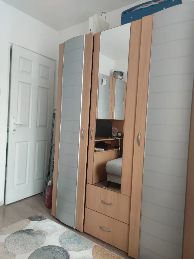Apartament de vânzare – fotografia 3 din 4