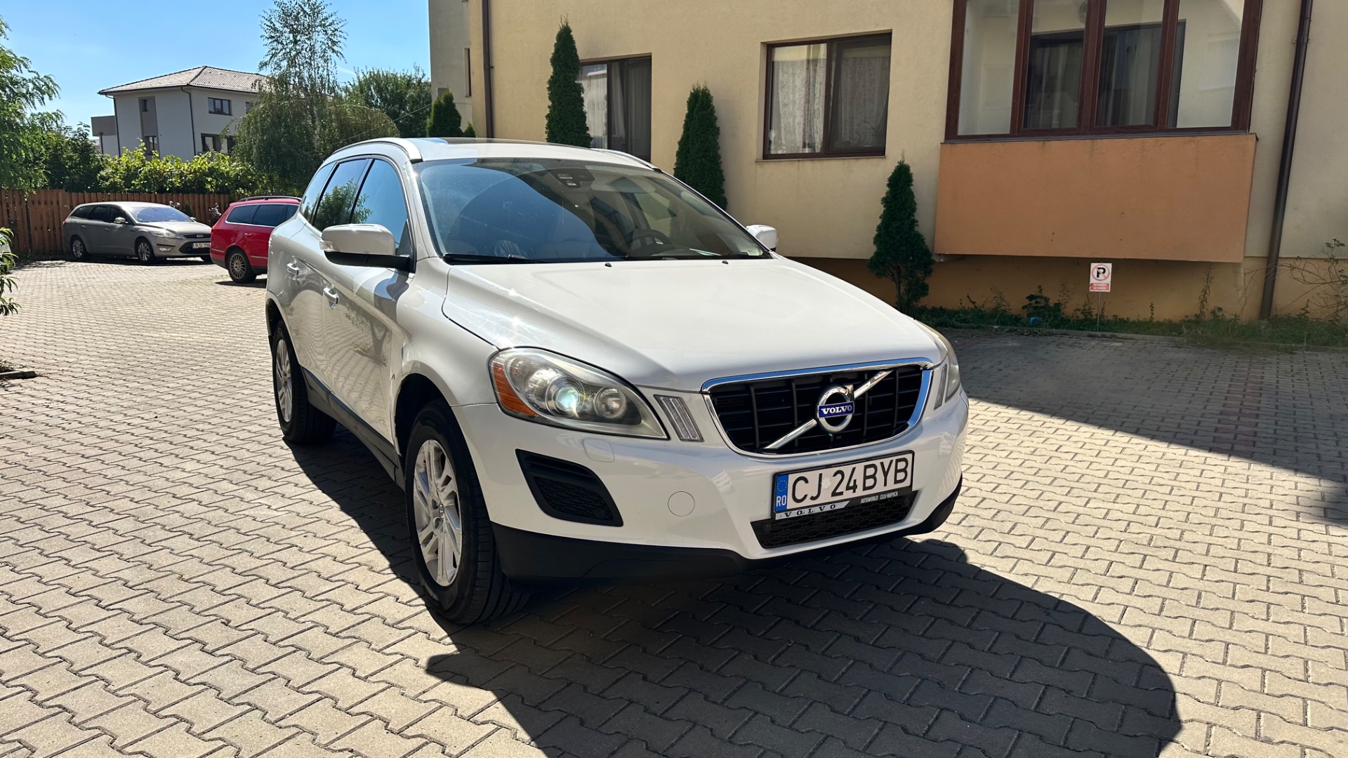Vand volvo xc60 – fotografia 1 din 8
