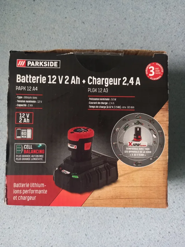 Incarcator performant Parkside : PLGK 12V 50W, cu acumulator PAPK de 2Ah inclus – fotografia 1 din 2