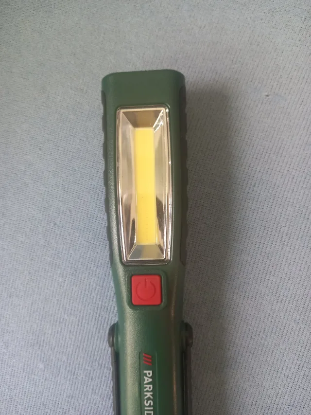 Lanterna portabilă cu LED-uri, lanternă multifuncțională 37 RON – fotografia 3 din 4
