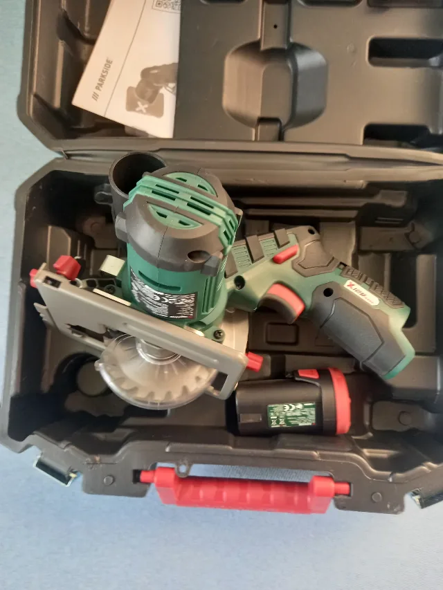 Ferastrau circular pe acumulator Parkside ,produs nou 225 RON – Roman, Neamț