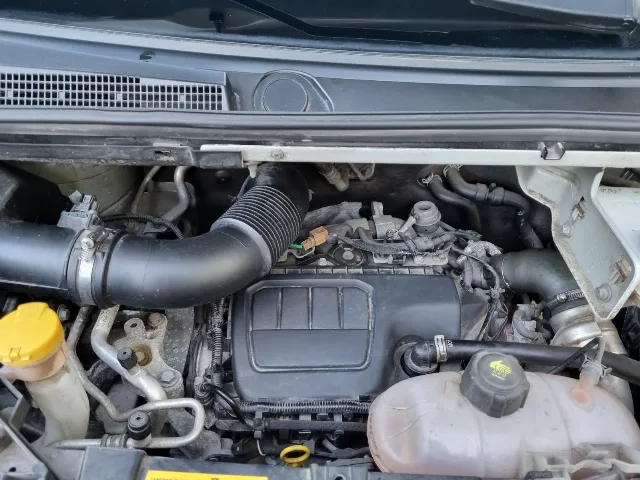 Opel Vivaro 1,6 diesel Biturbo 2019 – fotografia 3 din 8