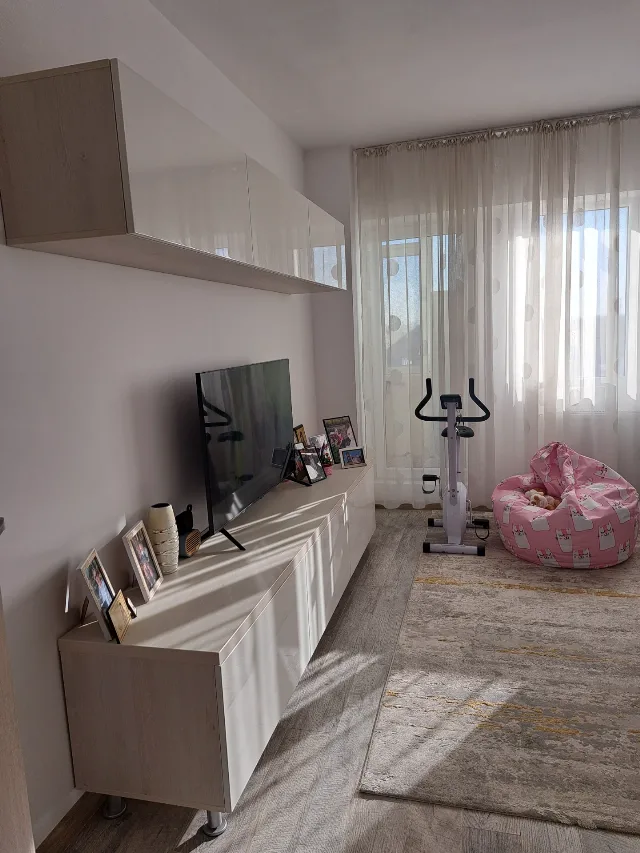 Vand apartement cu 3 camere Bragadiru - Nazuintei – fotografia 1 din 8