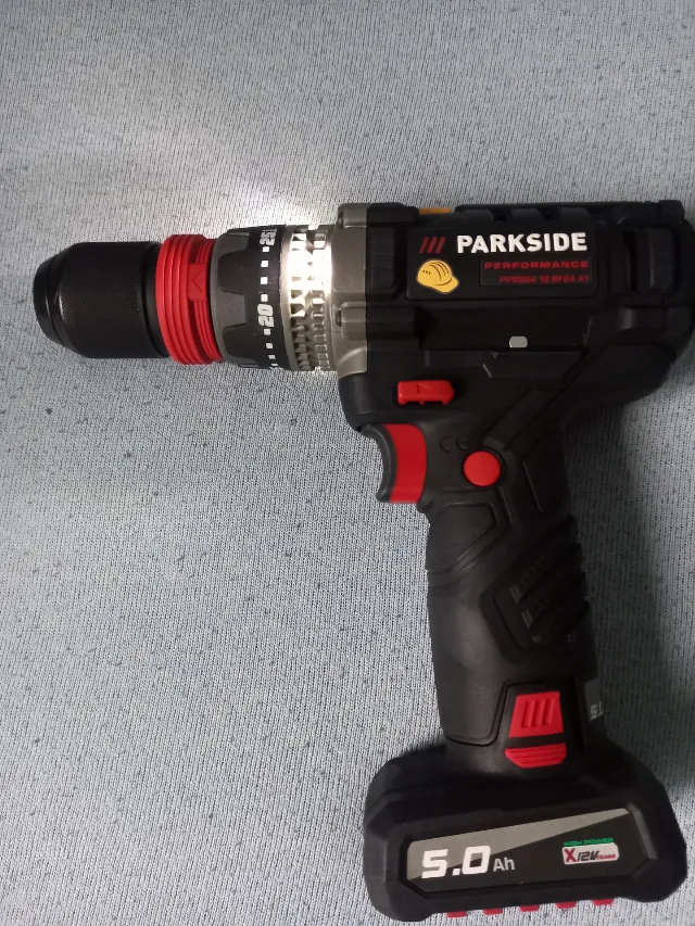 bormașină digitală parkside.are încărcător și acumulator de 5 ah – fotografia 5 din 7