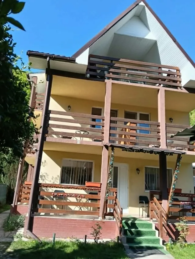 Casa tip vila de vanzare – fotografia 4 din 5