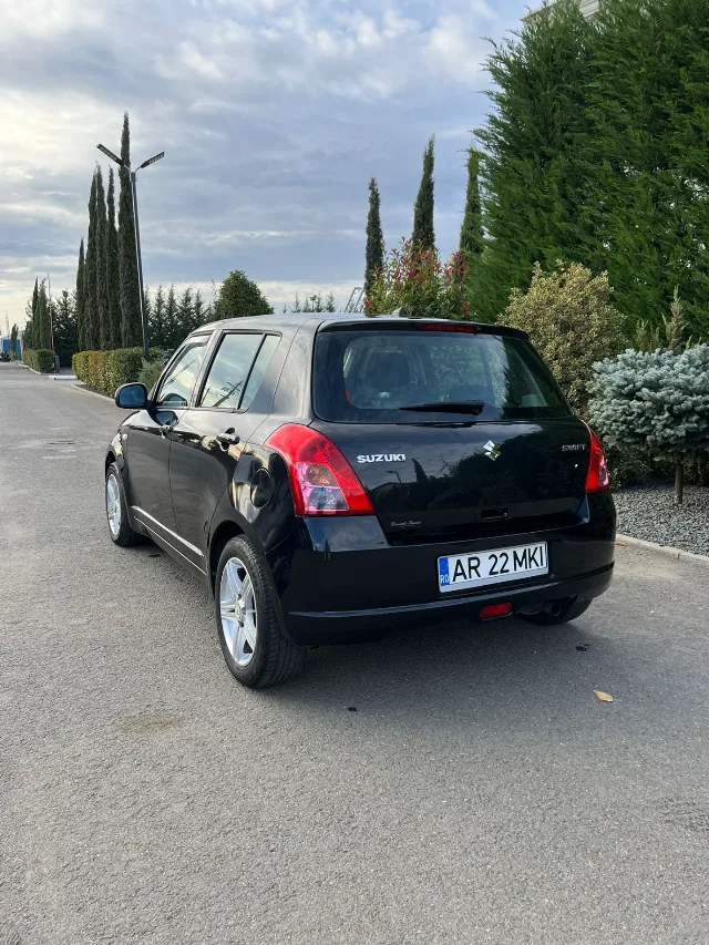 Suzuki Swift 2008 benzină 1.3 înmatriculat – fotografia 8 din 8