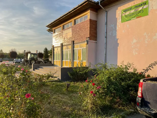 Oferim spre vânzare spațiu comercial – Valea Caselor (Dragasani), Vâlcea