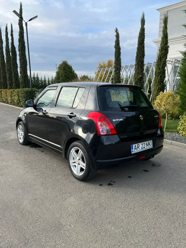 Suzuki Swift 2008 benzină 1.3 înmatriculat – fotografia 5 din 8