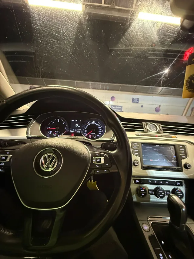 Vw b8 an 2016 motor 1.6 cutie automata . Geamuri electrice – fotografia 3 din 6
