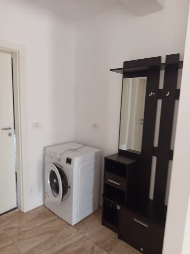 Proprietar închiriez apartament – fotografia 4 din 8