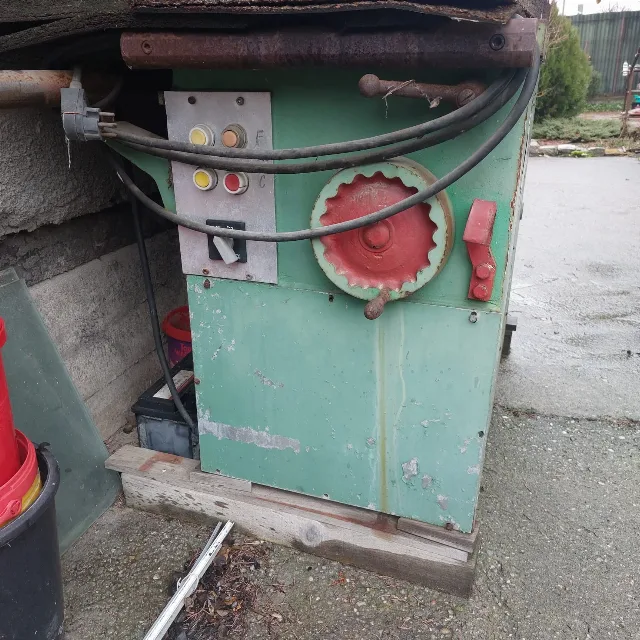 Vând utilaje pentru pal – fotografia 3 din 5