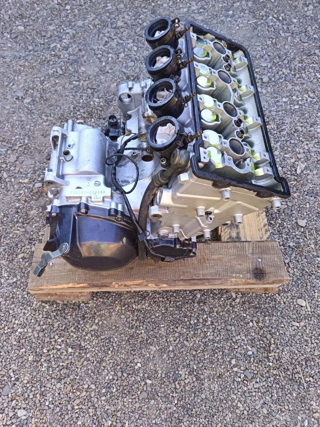 MOTOR kawasaki zxr 600 – fotografia 7 din 8