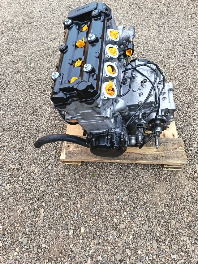 MOTOR suzuki gsxr 600 SRAD – fotografia 2 din 8