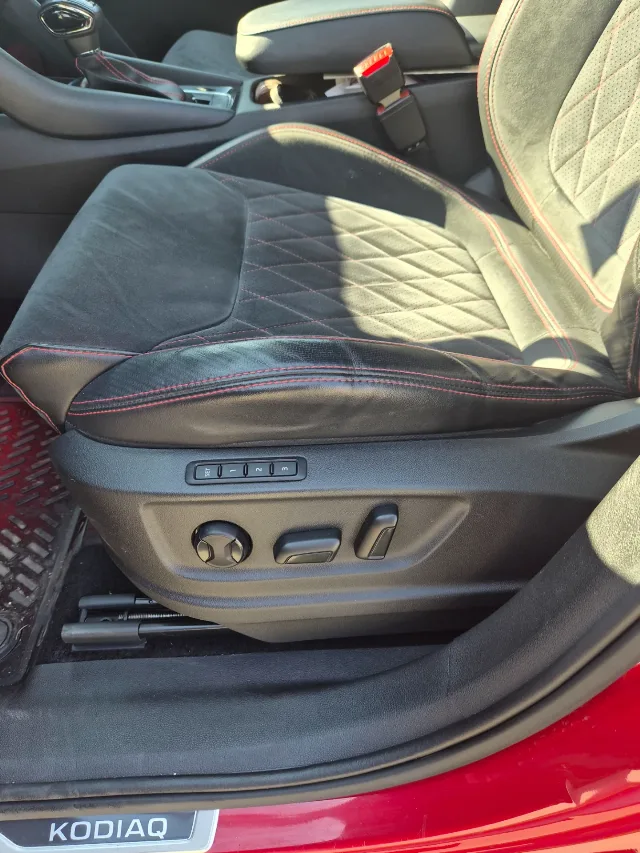 SKODA KODIAQ vRS – fotografia 5 din 8