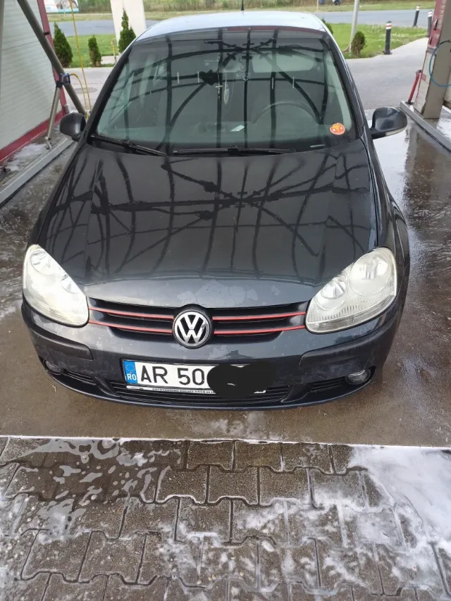 VW Golf 5 1.4 MPI – fotografia 4 din 6