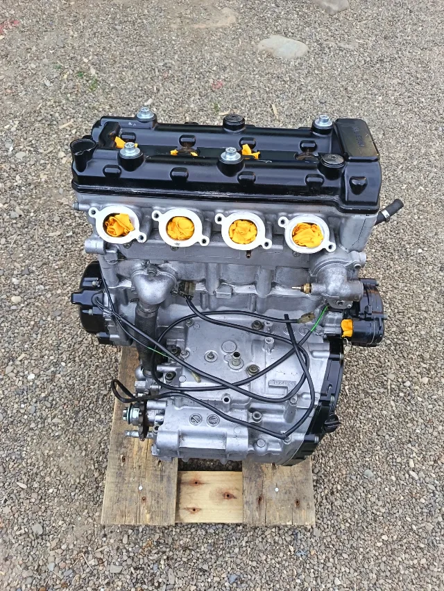 MOTOR suzuki gsxr 600 SRAD – fotografia 3 din 8