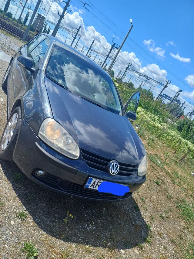 VW Golf 5 1.4 MPI – fotografia 3 din 6