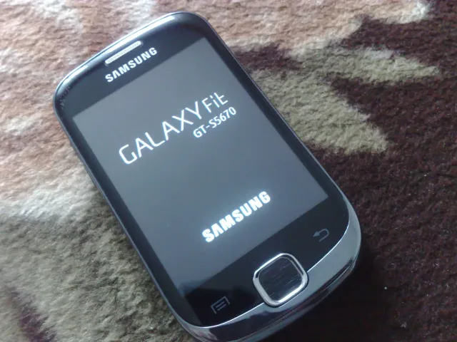 Samsung Galaxy Fit GT-S5670 Black – fotografia 7 din 8