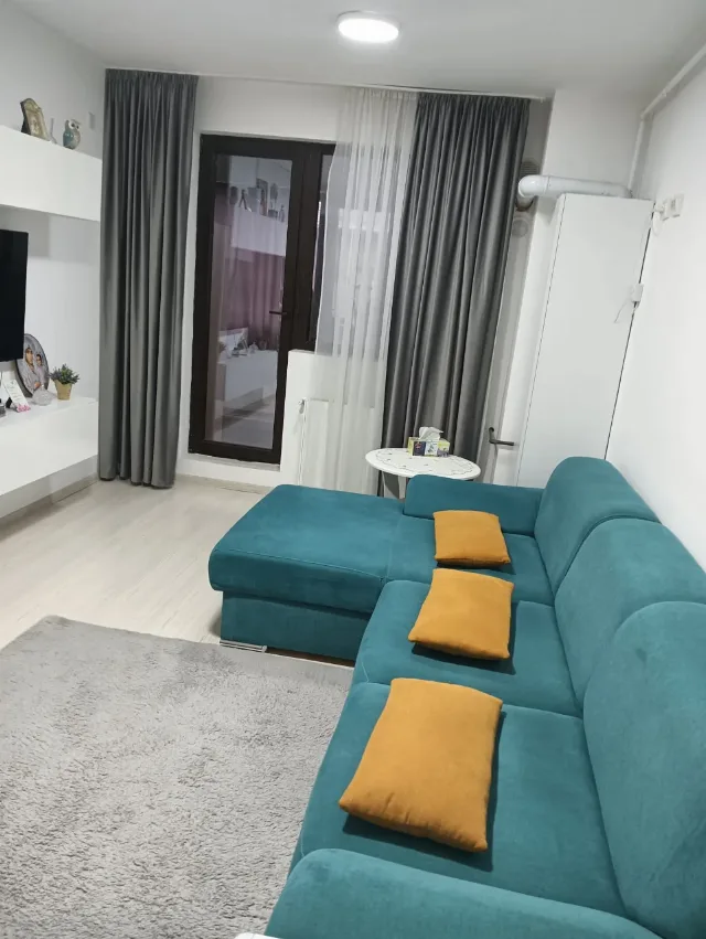 apartament de vanzare – fotografia 2 din 8