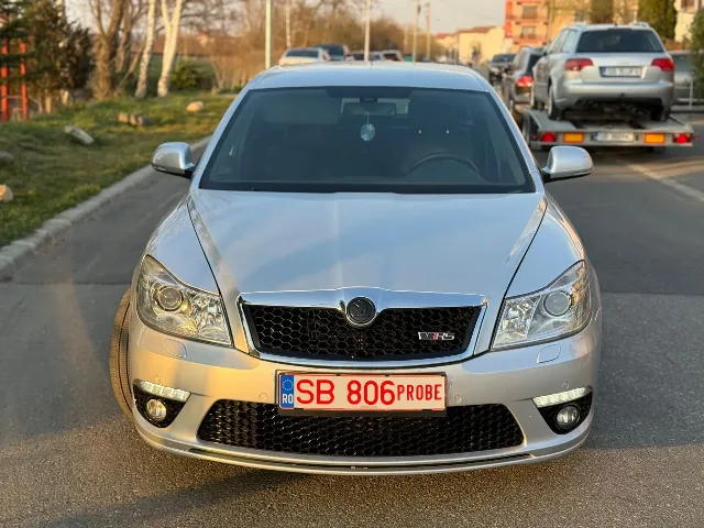 skoda Octavia vrs 2011 Motor 2.0 la 170 cai – fotografia 2 din 8