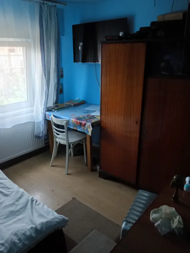 Vând 1/2 casă în Târgu Ocna aproape de gara și de centrul oraslui – fotografia 8 din 8