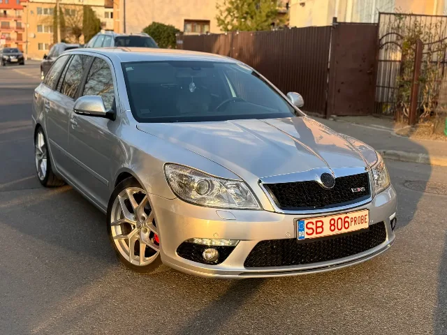skoda Octavia vrs 2011 Motor 2.0 la 170 cai – fotografia 3 din 8