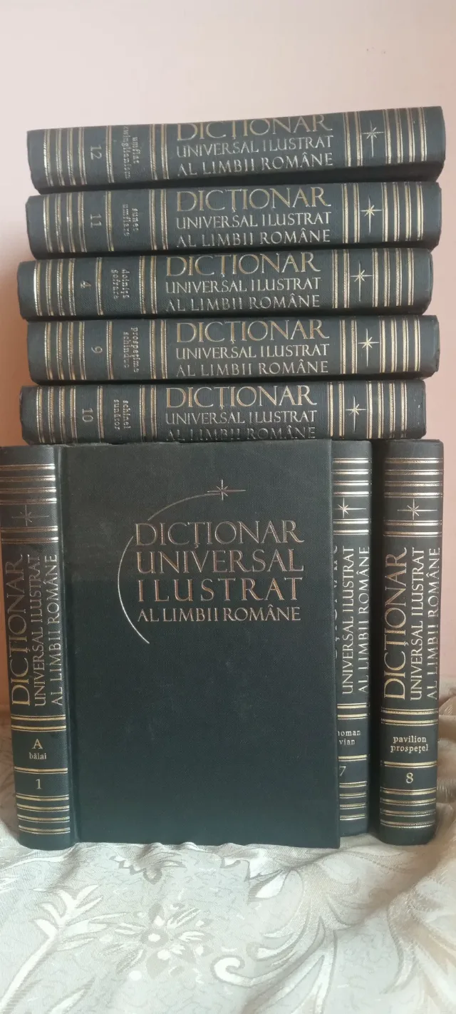 Enciclopedia Britannica și Dicționarul Universal Ilustrat al Limbii Române – fotografia 2 din 2